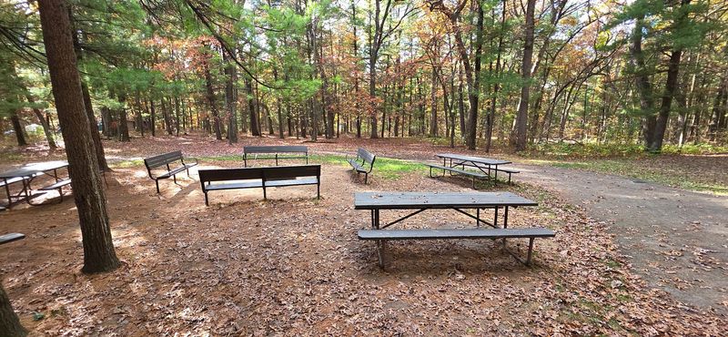 A Short Loop Trail That Packs Multiple Scenic Highlights Into One Walk