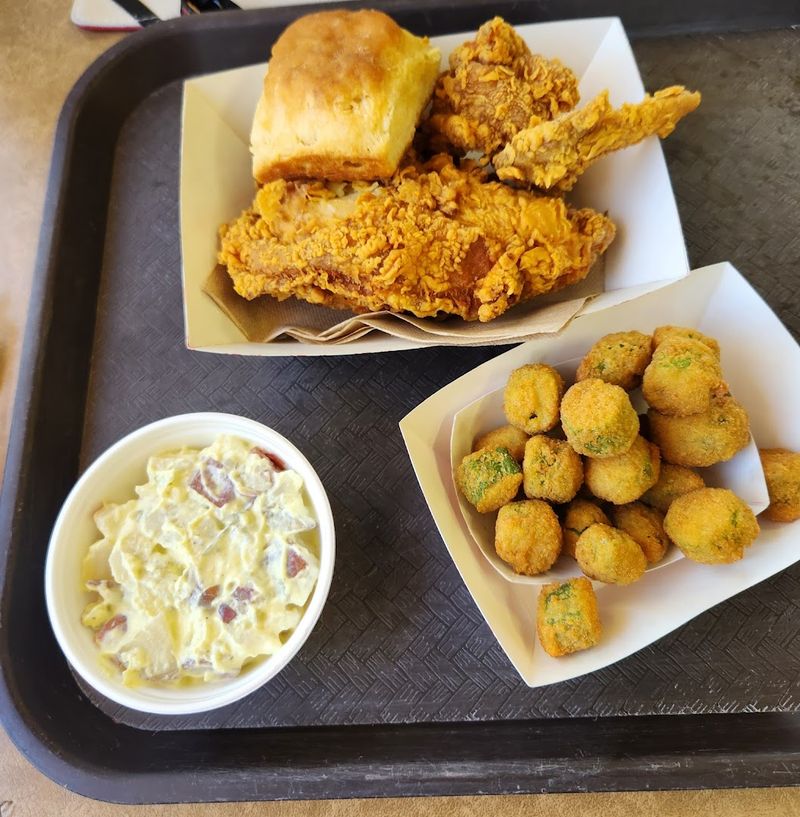 The Fried Chicken People Keep Coming Back For