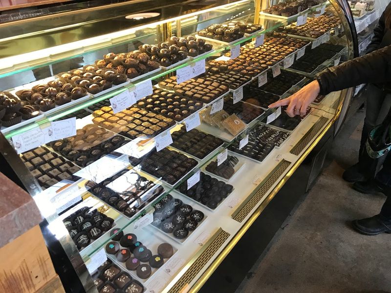 The Artisanal Truffle Selection That Keeps People Coming Back