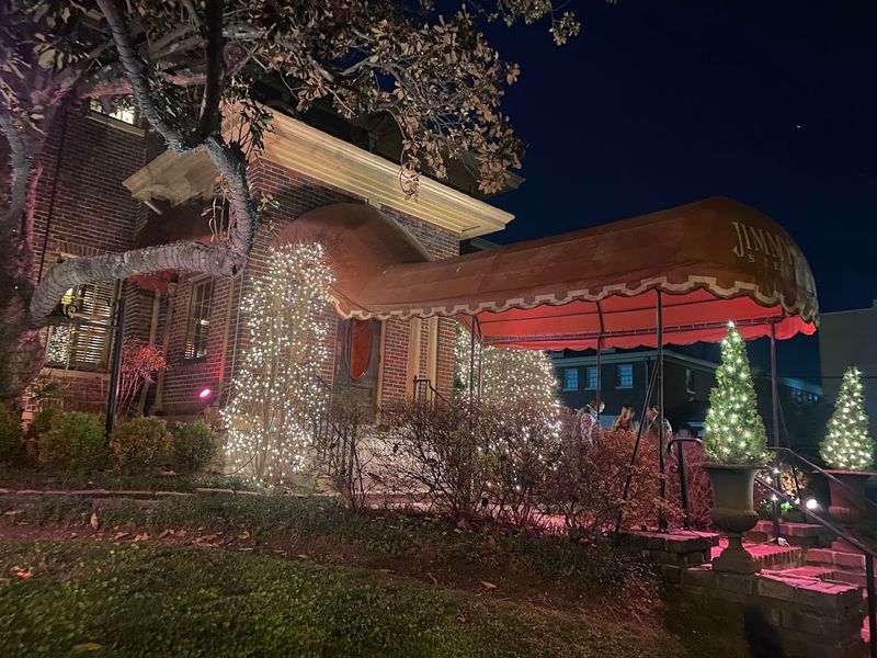 A Historic House That Doubles As A Dining Room