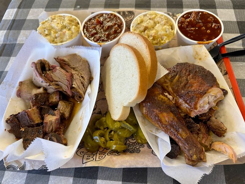 How This Barbecue Joint Earns Its Buzz