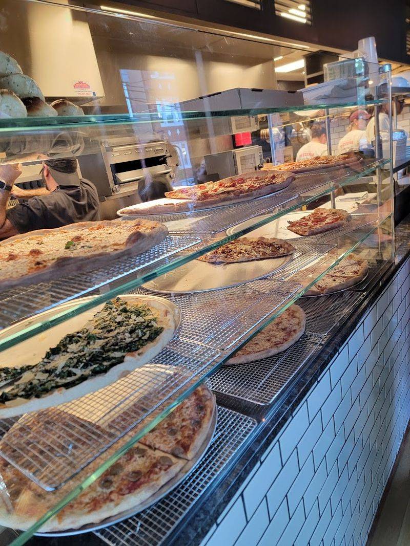 The Pizzeria On Pine 