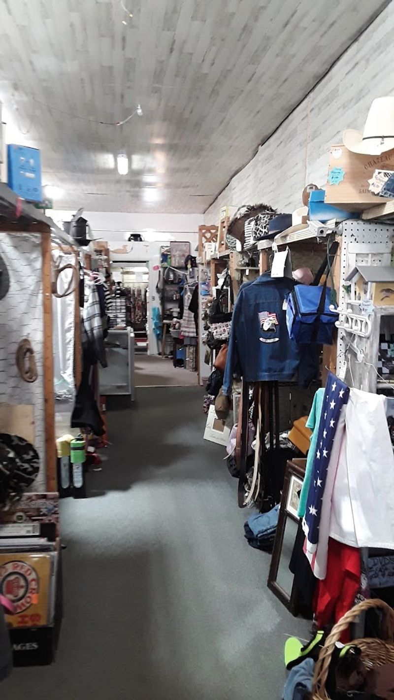 Spotting Seasonal Sales And Clearance Events