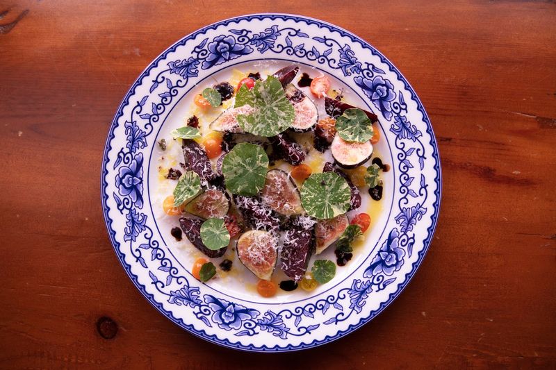 Fresh Ingredients And Seasonal Menus