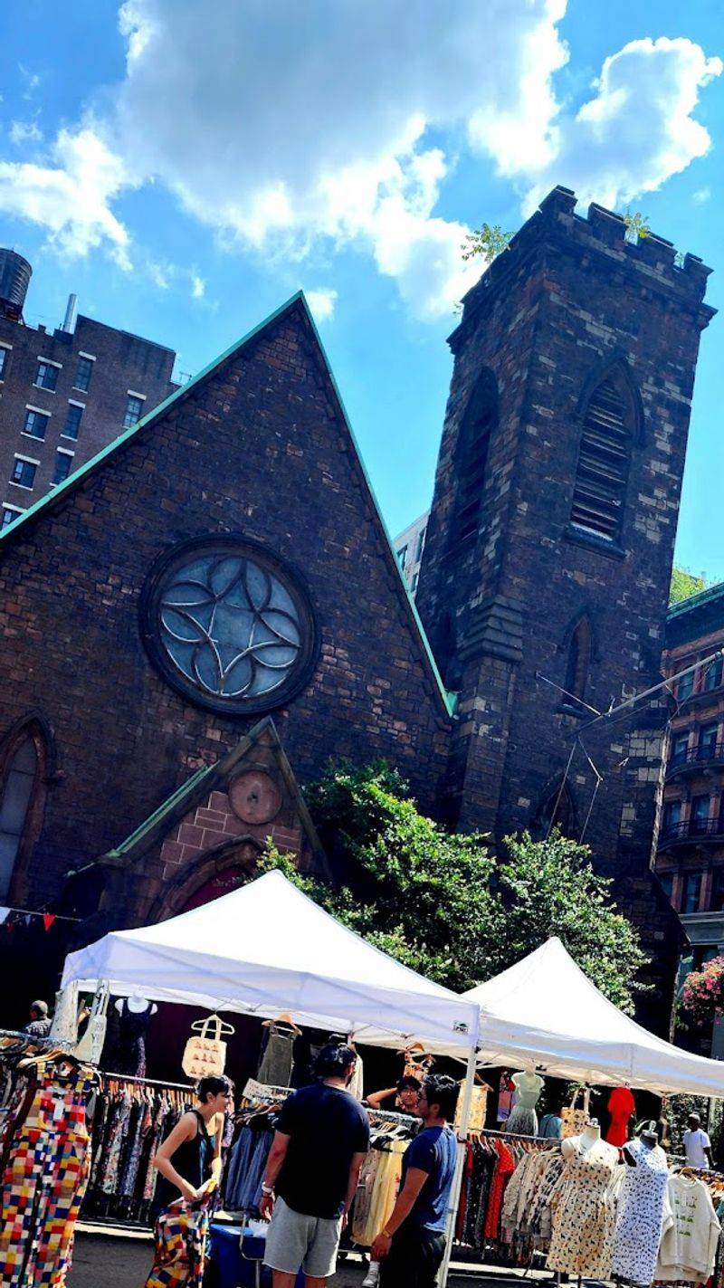 See The NYC Easter Parade And Bonnet Festival