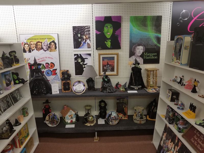 The Gift Shop And What To Bring Home