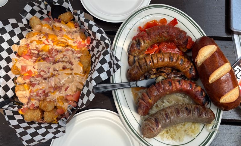 Milwaukee Brat House (Milwaukee)