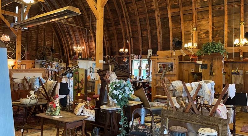 Douglas Flea Market, Douglas