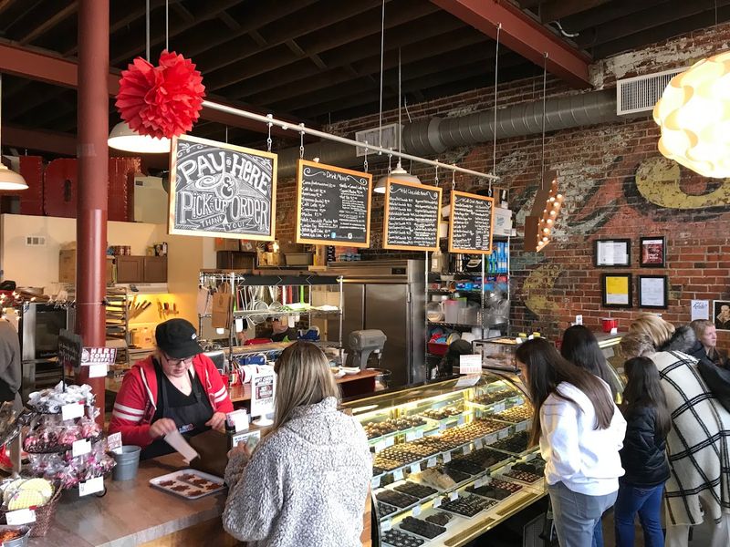 Why Customers Rate This Shop So Consistently High