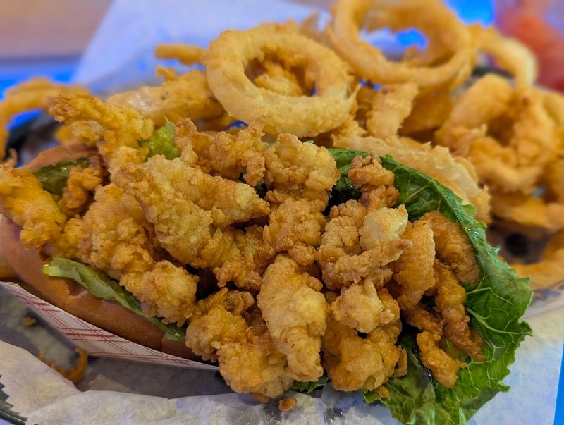 The Fried Clams And Oysters Worth Talking About