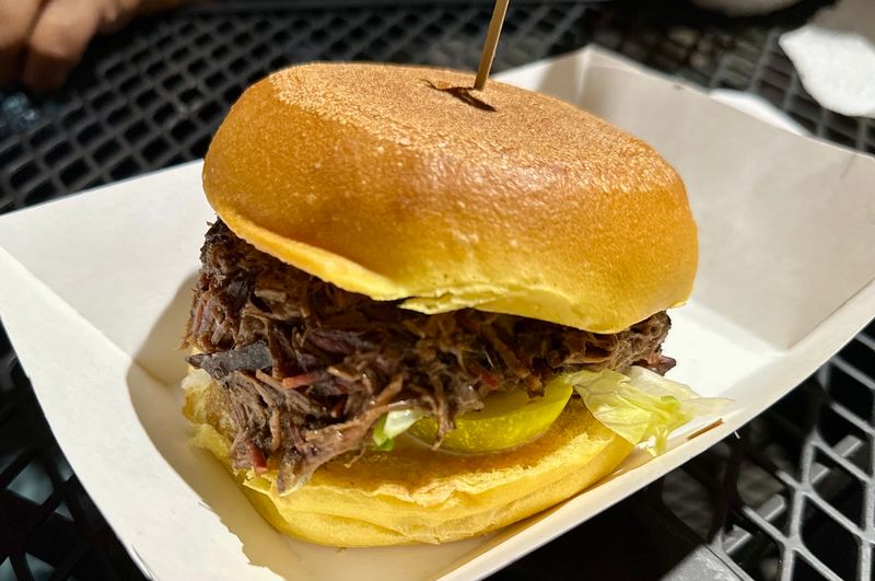 Why Smok-Haus Keeps Pulling People Back