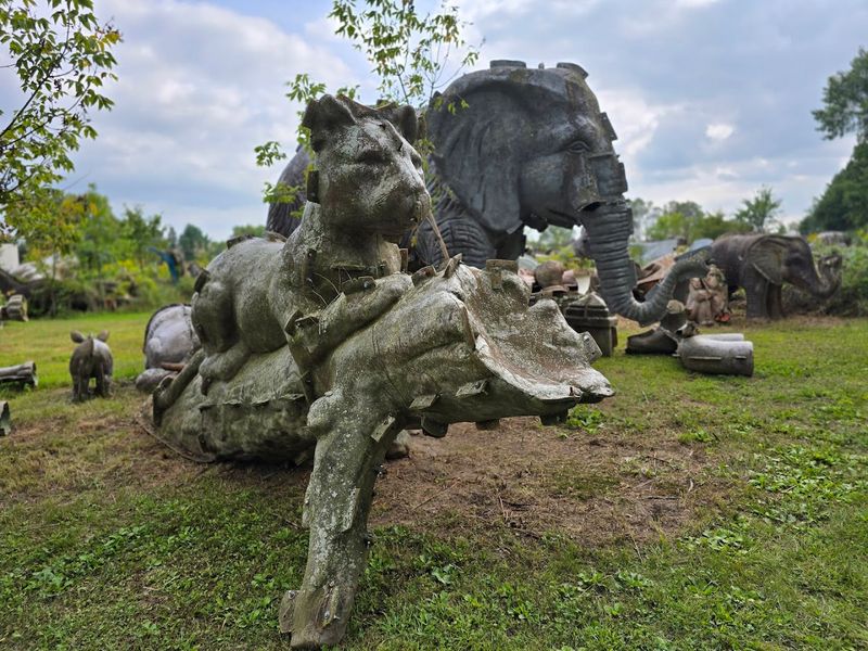 A Behind The Scenes Look At How Giant Statues Are Made