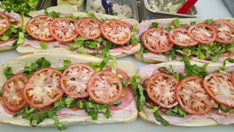 Fresh Ingredient Sourcing And Quality Emphasis