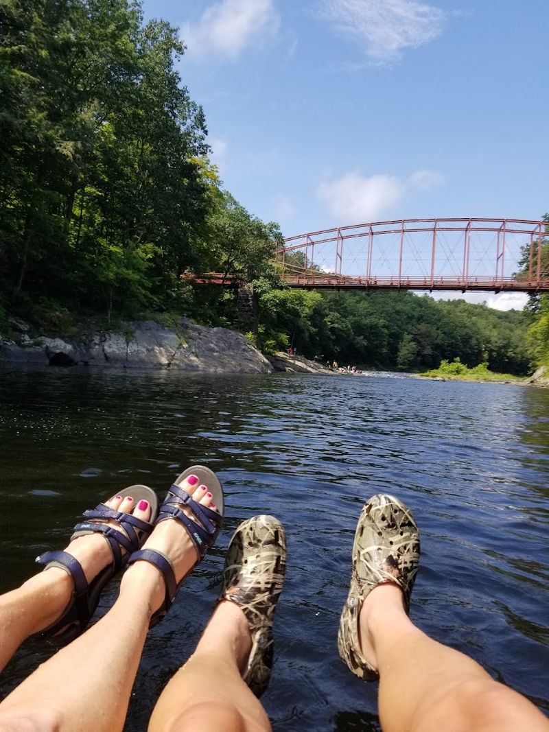 What To Wear And Bring For The Best Float Experience