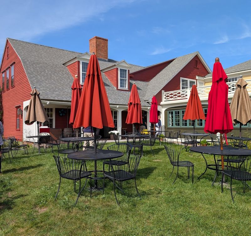 Salem Cross Inn, West Brookfield