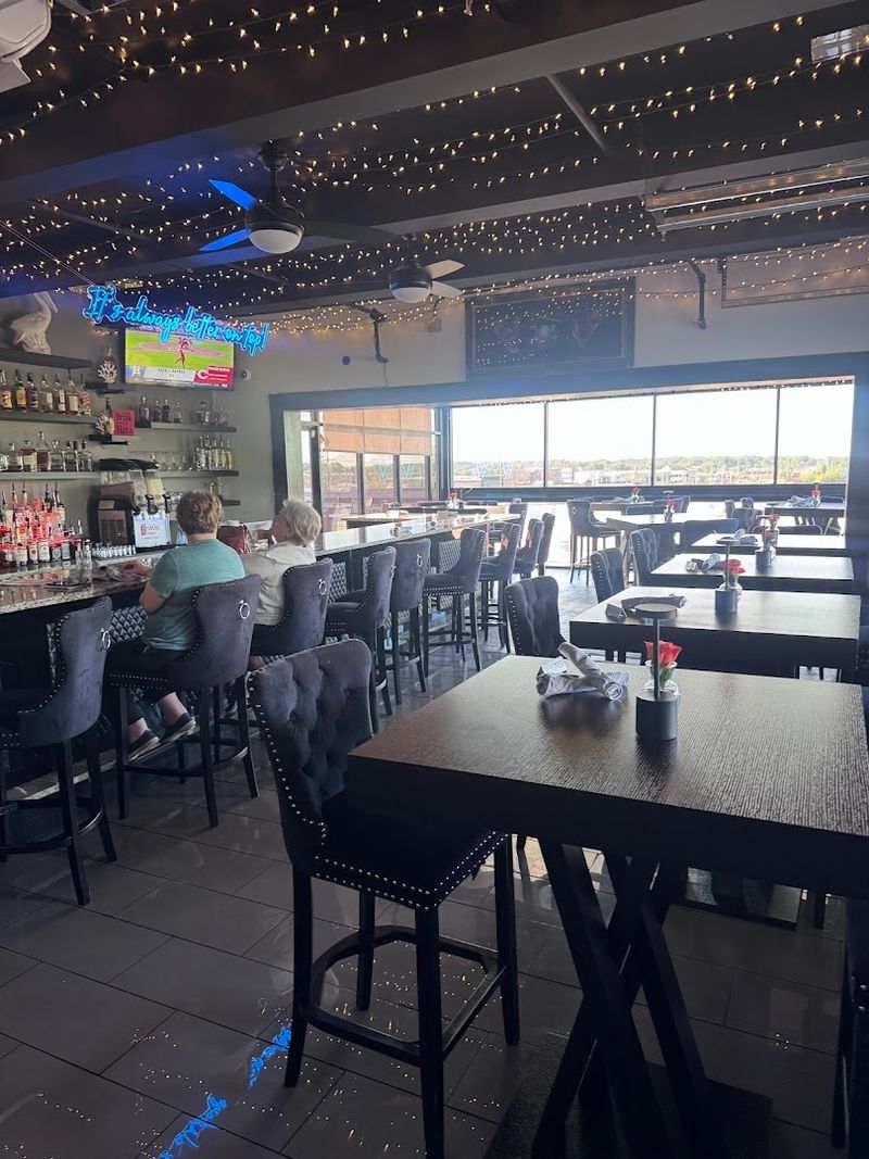 Wadford's Rooftop Grille