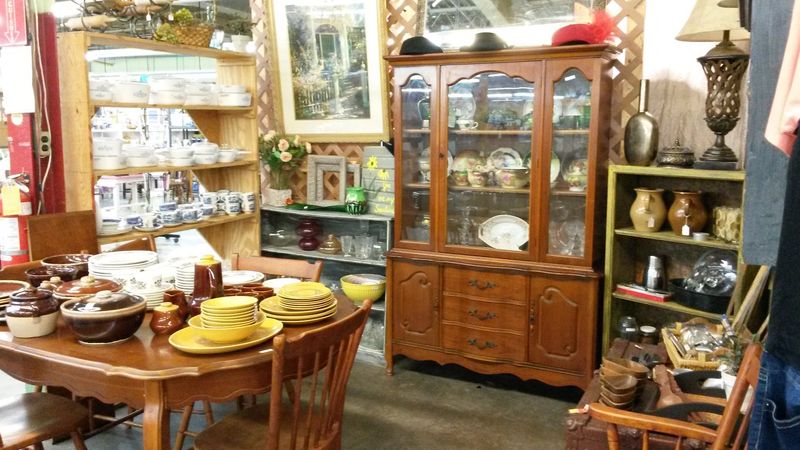 The Antique Lover's Version Of A Perfect Afternoon