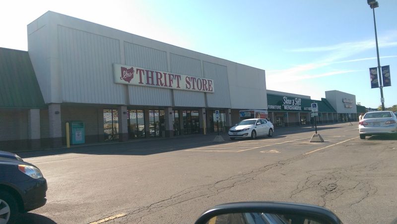 Ohio Thrift Store, Columbus Square