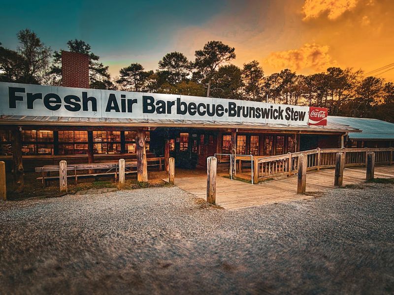 Fresh Air Barbecue, Jackson