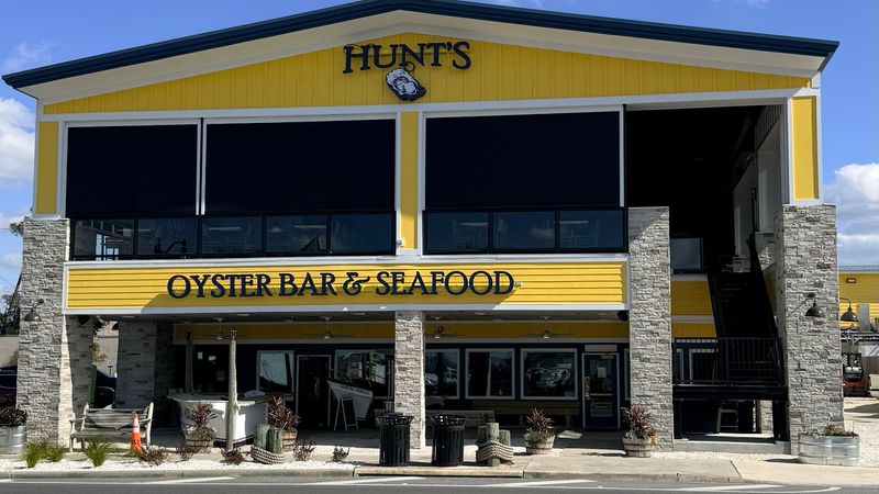 Hunt's Oyster Bar And Seafood