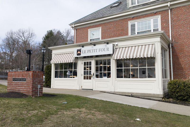 Why Le Petit Four Keeps Earning Five-Star Reviews