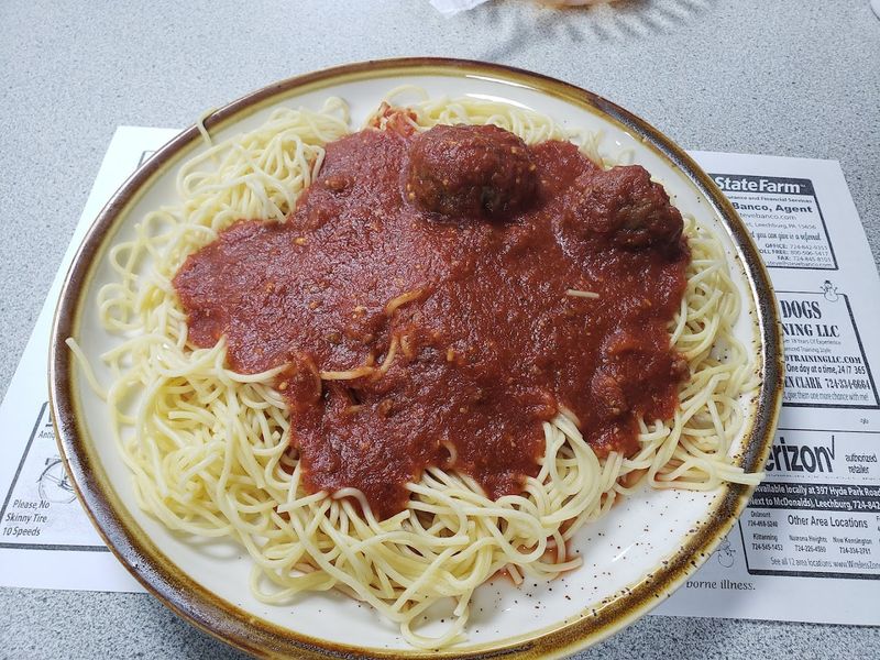 Lunch And Dinner Favorites Worth Staying For