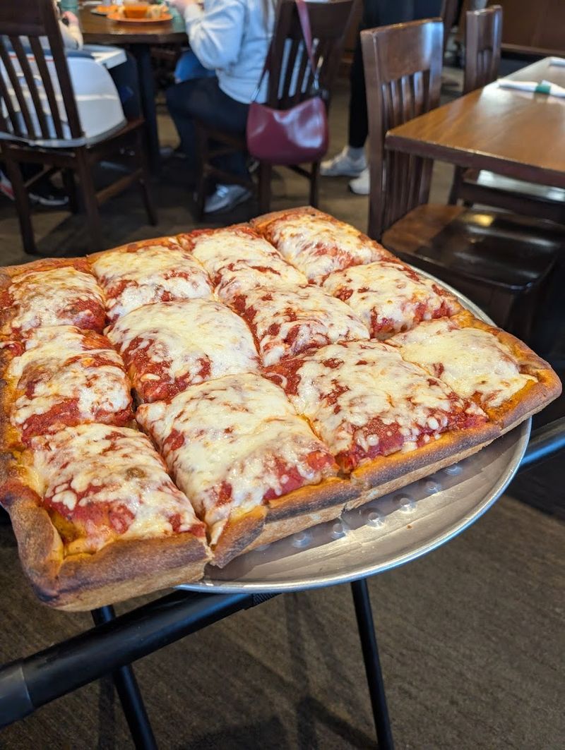 Where Sauce And Cheese Do The Talking