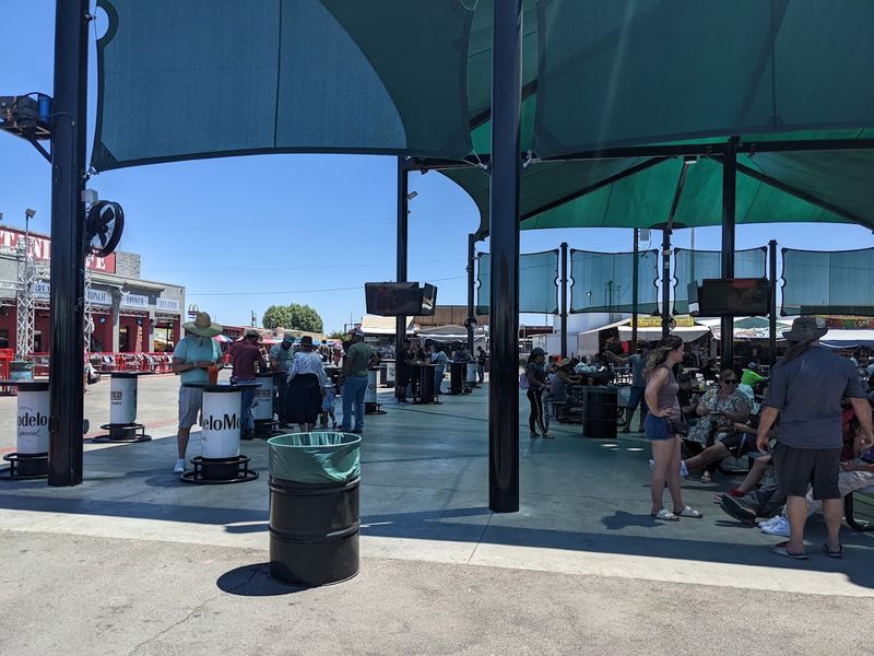 The Open-Air Layout Makes It Feel Even Bigger