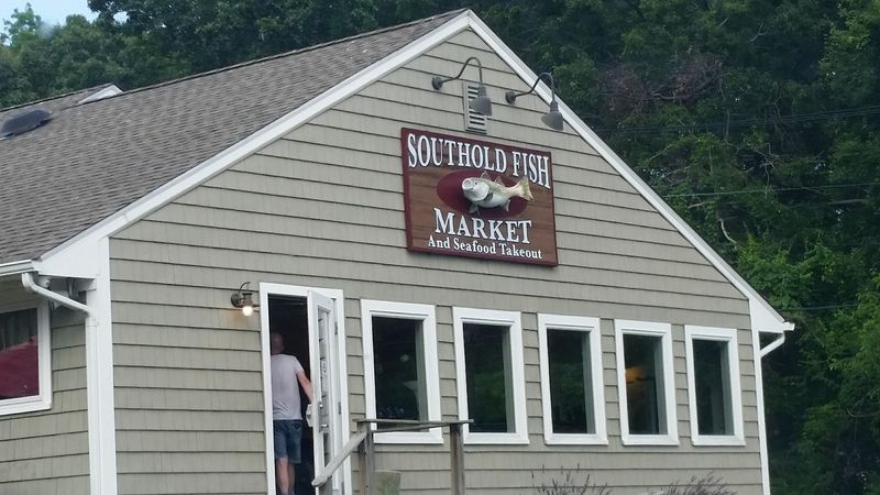 Southold Fish Market On NY-25
