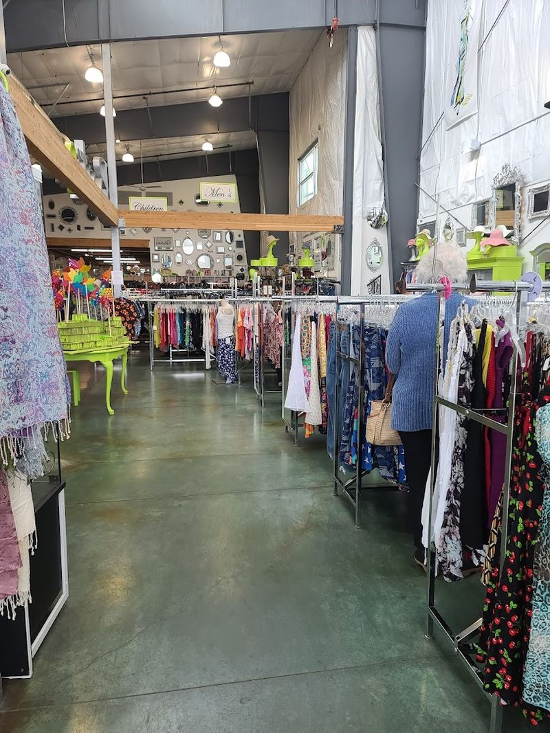 Bargain Finds That Keep Shoppers Looking Longer