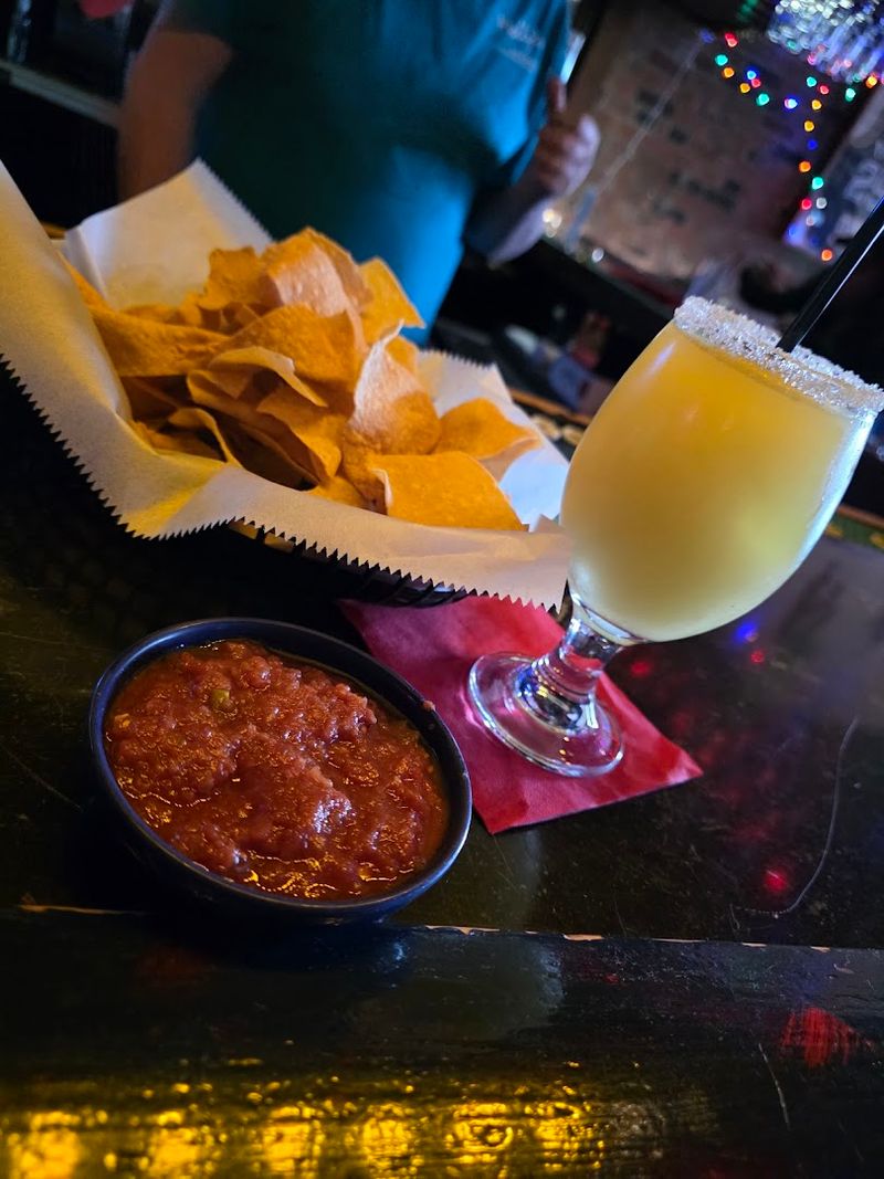 The Salsa And Chips That Start Every Visit Right