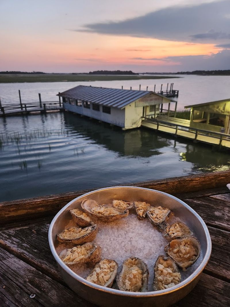 Fresh Oysters Worth Every Bit Of The Buzz