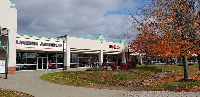 Finger Lakes Premium Outlets: The Full Scoop On 655 NY-318, Waterloo, NY 13165