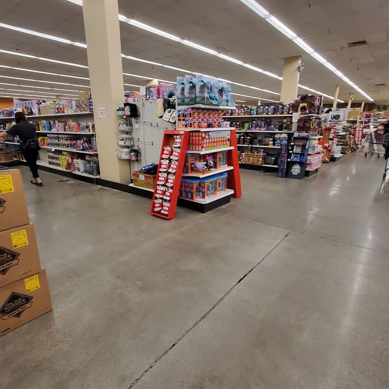 The Selection That Keeps Bargain Hunters Hooked