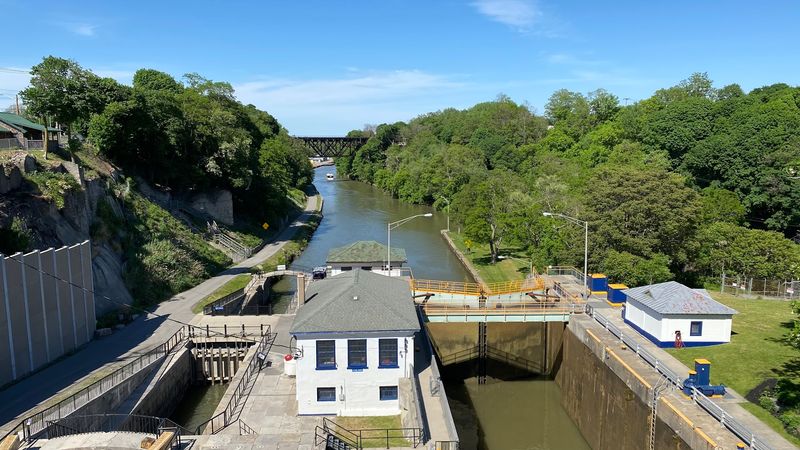 Welcome To The Erie Canalway Trail In Lockport