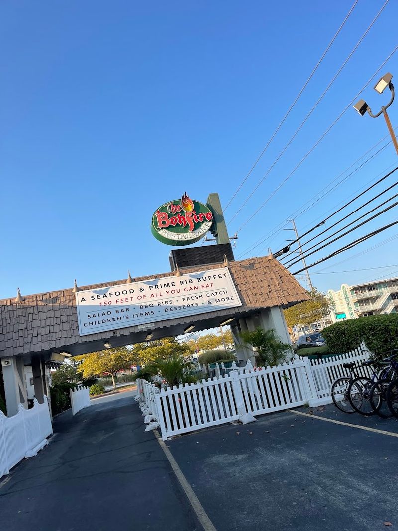 A Beach-Town Setting That Sets The Mood