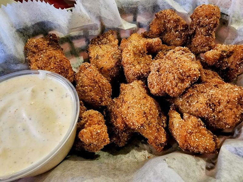 Why Fried Mushrooms Fit The Old-School Restaurant Mood