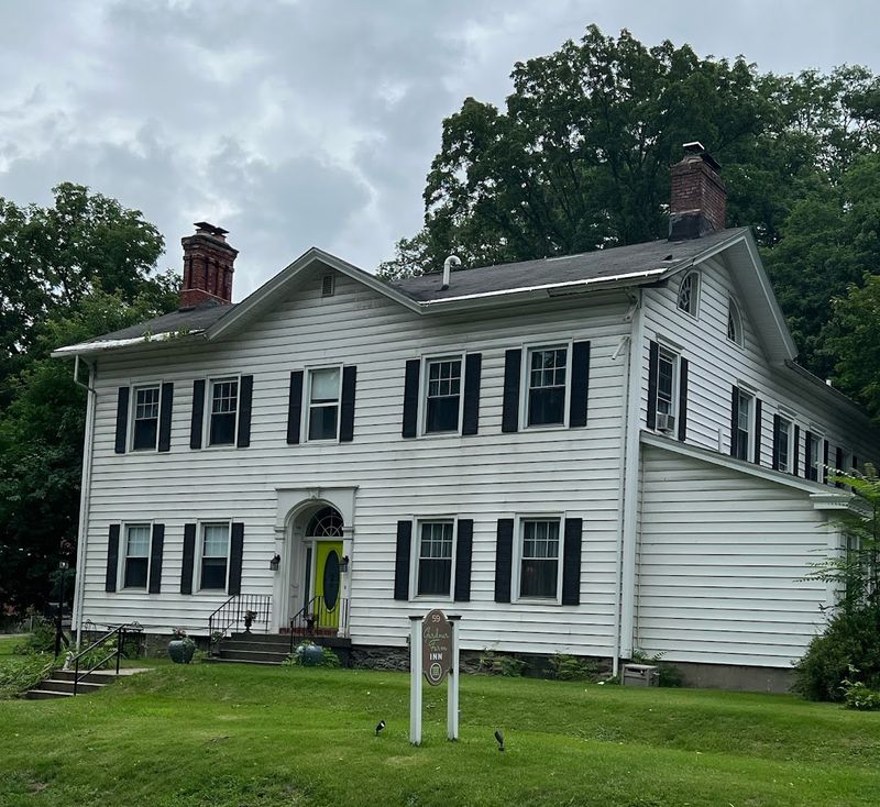 Gardner Farm Inn