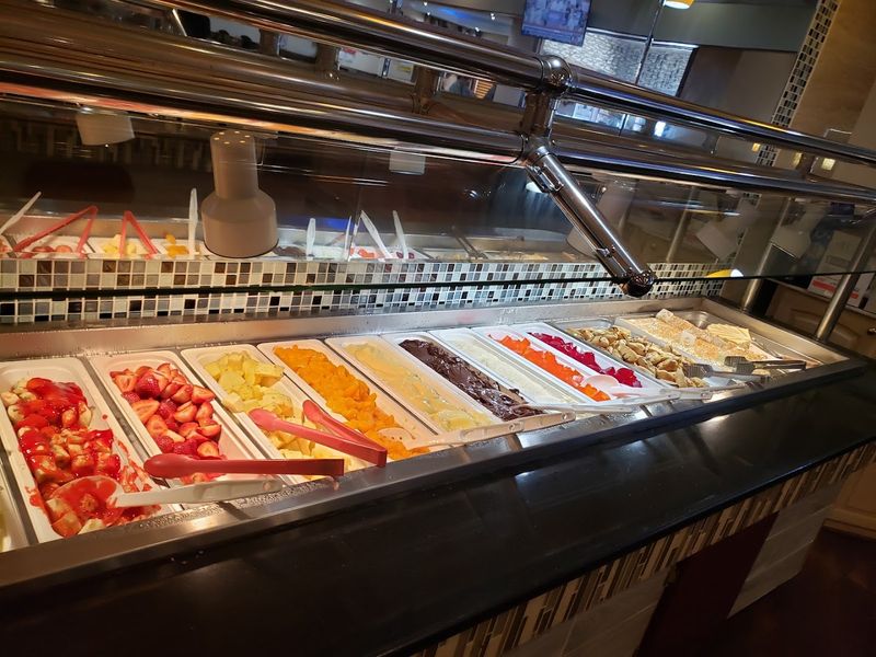 Golden Wok Super Buffet And Sushi And Hibachi Grill