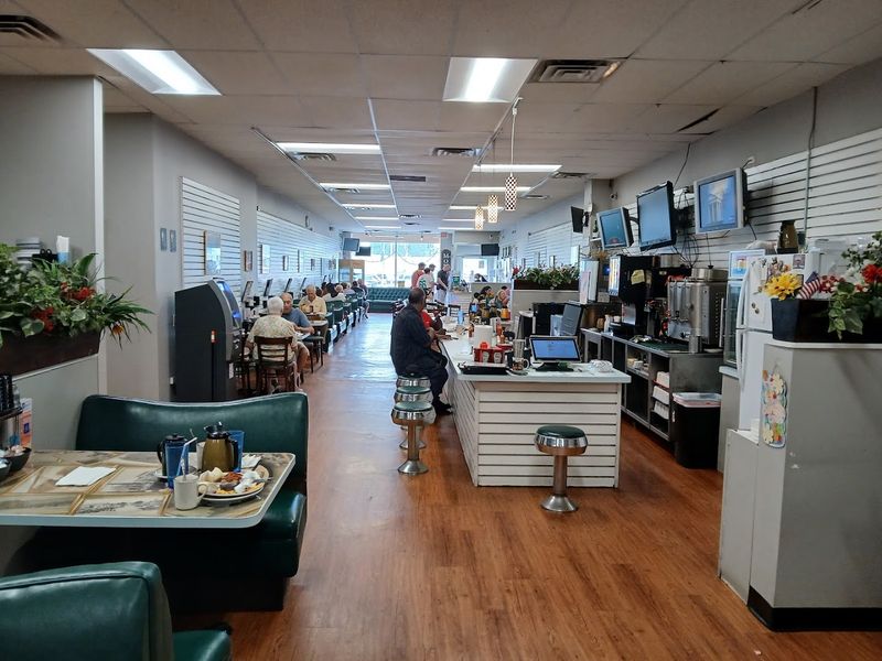 Mom's Family Restaurant