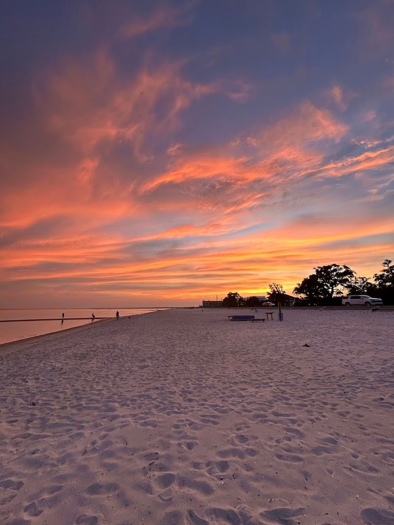 Henderson Point Beach
