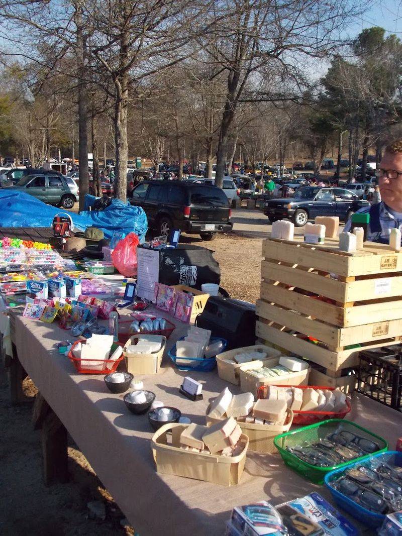 J&J Flea Market