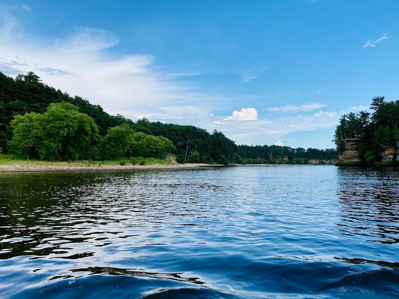 Mirror Lake State Park Offers Hiking, Kayaking, And Picnics