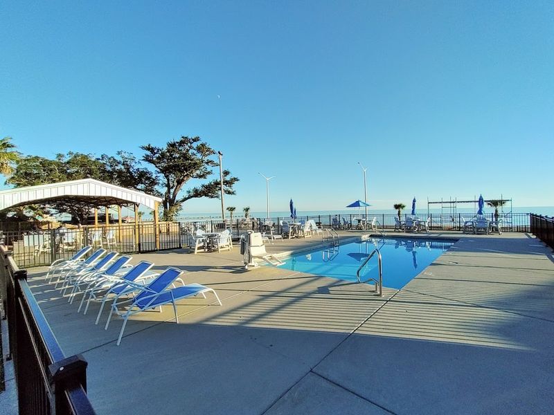 Gulf Beach RV Resort