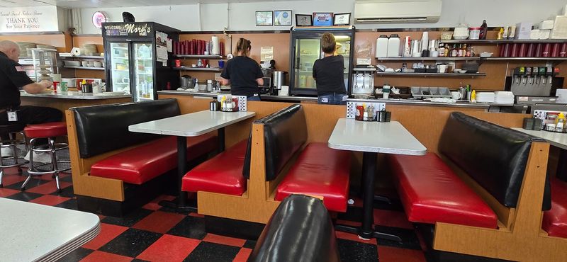 A Classic Diner Atmosphere You Can Feel