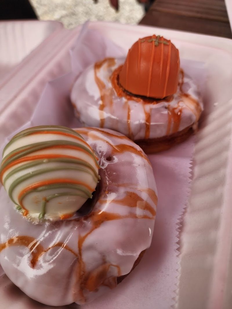 Fresh-To-Order Donuts Worth The Wait