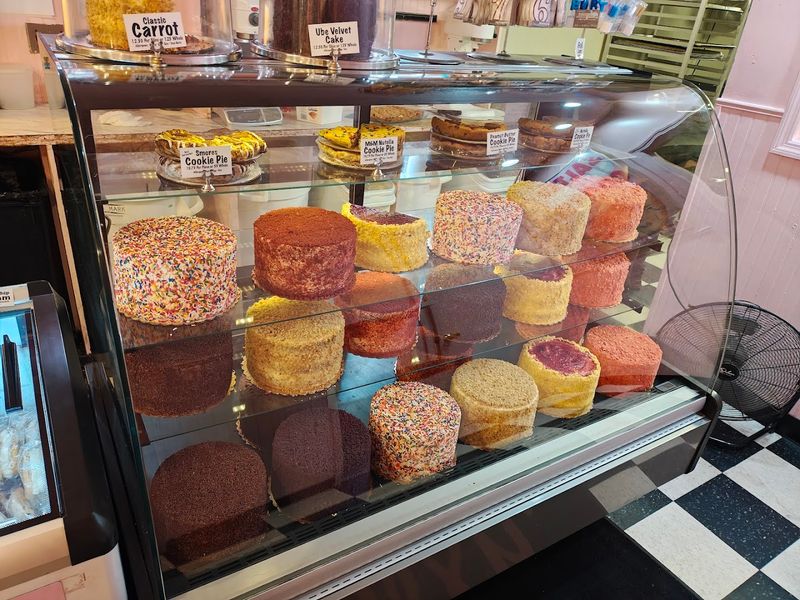 Posh Pop Bakeshop