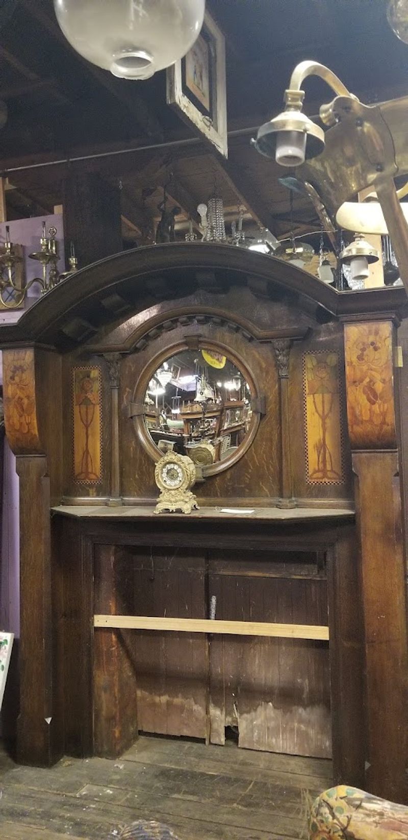 Victorian Fireplace Mantels That Anchor Any Room Instantly