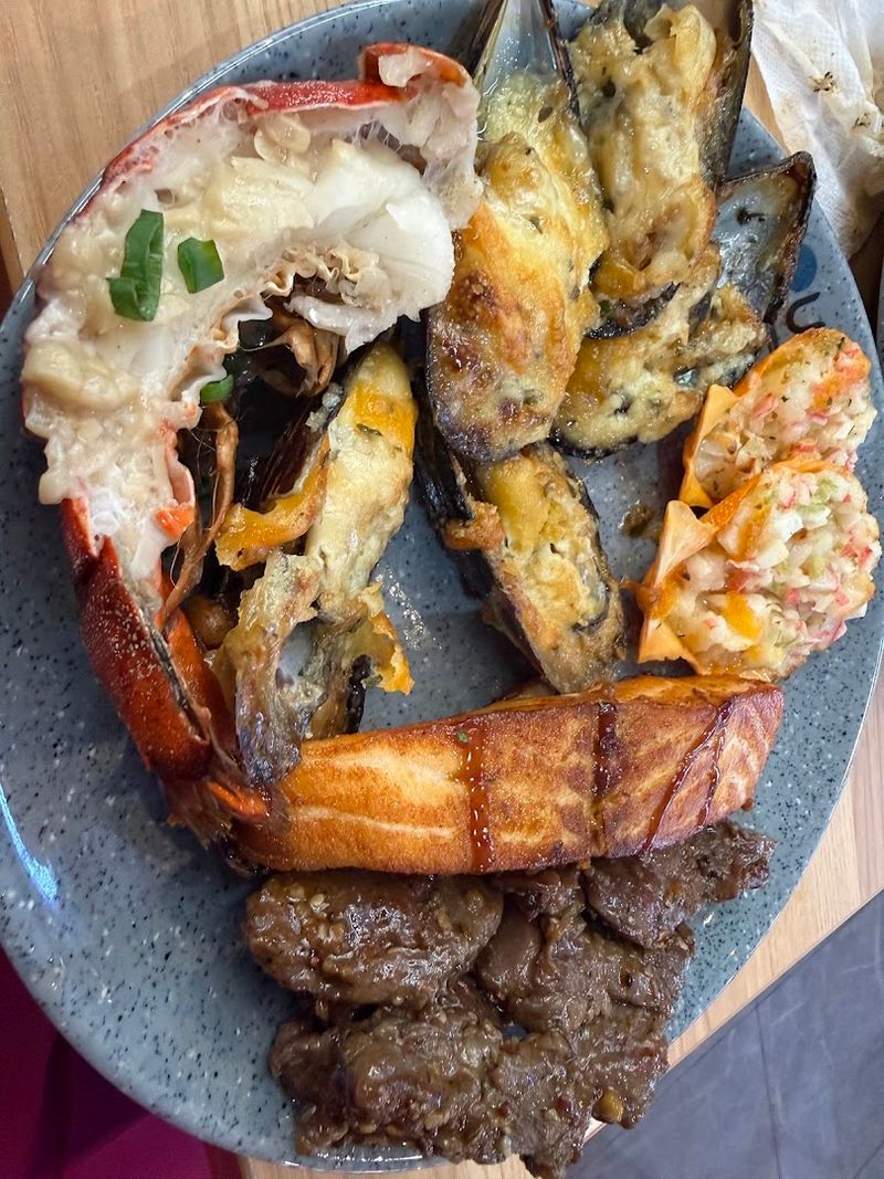 Umi Hot Pot Sushi & Seafood Buffet