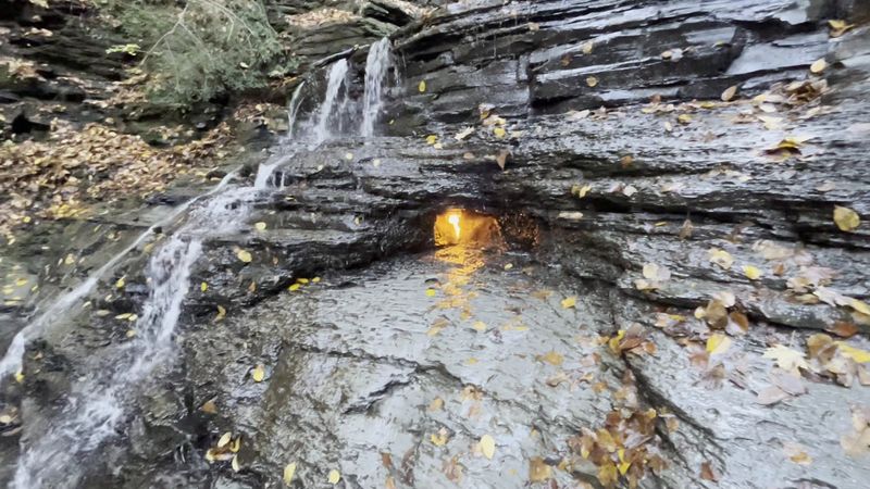 The Waterfall Itself And What To Expect When You Arrive